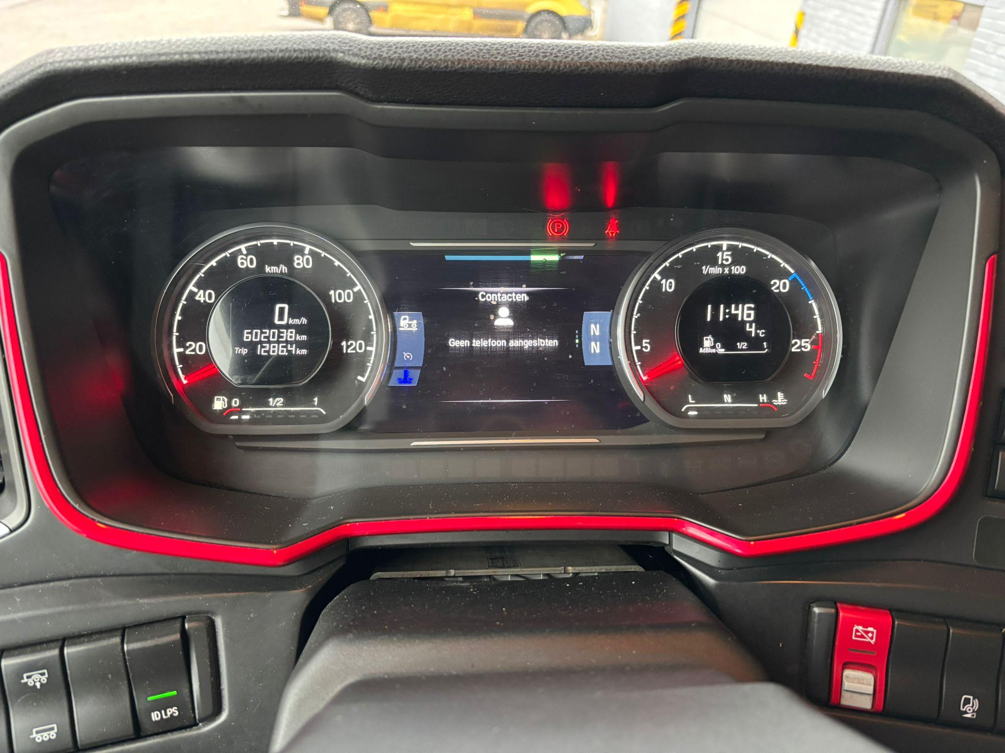 Dashboard / Instrument Panel